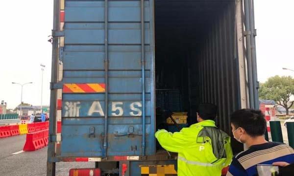 上海回应劝外地人返乡 上海劝返外地车辆